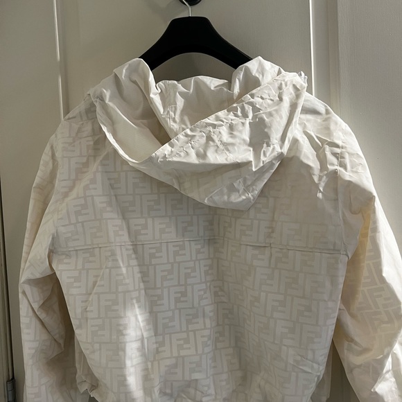 Womens Fendi reversible rain jacket. - Picture 6 of 15